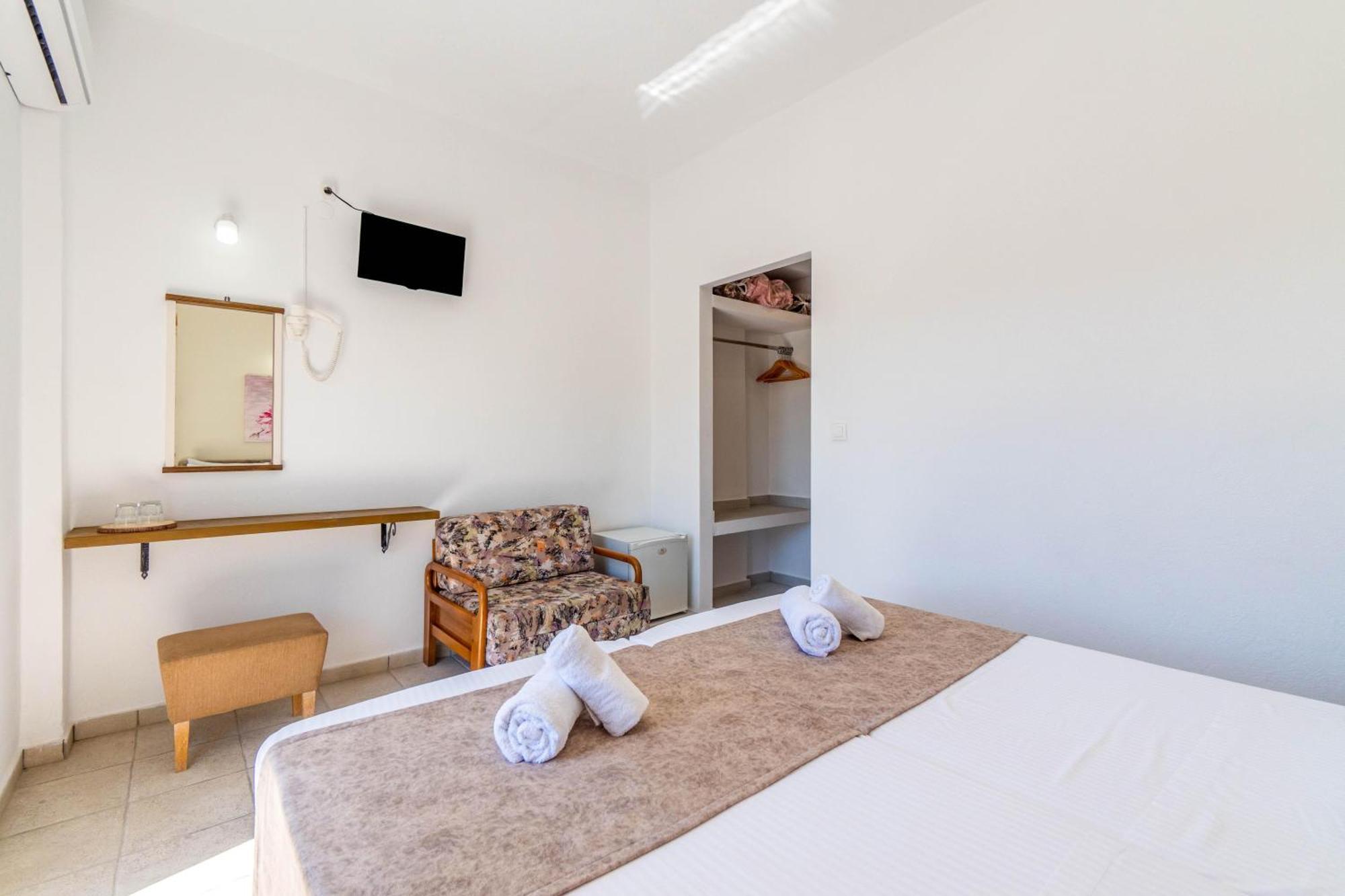 Angela Hotel & Apartments Gouvia Luaran gambar